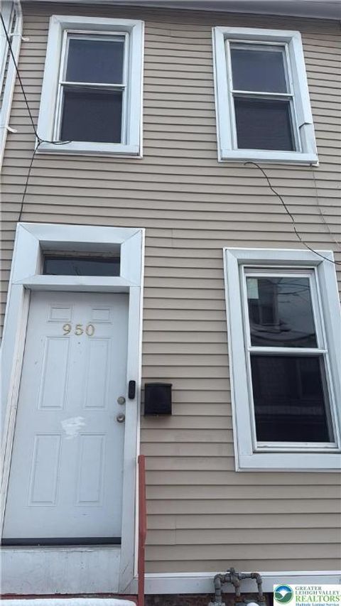 Photo of 950 North Street, Allentown, PA 18102 (MLS # 770622)