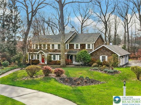 Photo of 1978 Sunderland Drive, Bethlehem, PA 18015 (MLS # 768592)