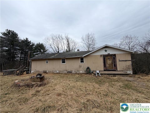 Homes For Sale - 260 Creek Road<br/> Wapwallopen, PA 18660