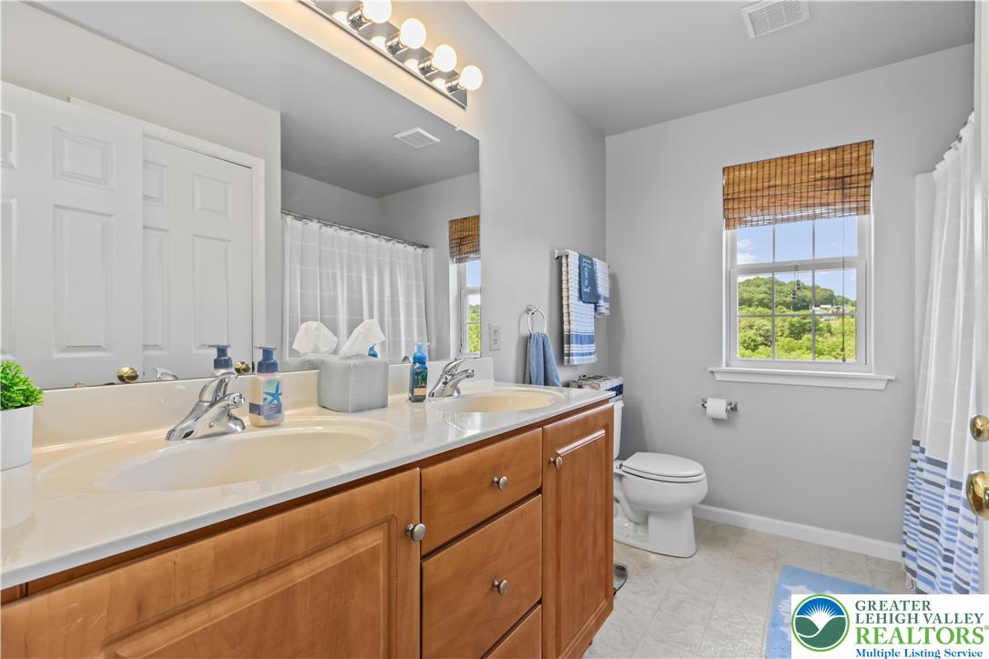 Weisenberg Twp, Pennsylvania 19530, United States, 5 Bedrooms Bedrooms, ,3 BathroomsBathrooms,Residential,Pending,188594