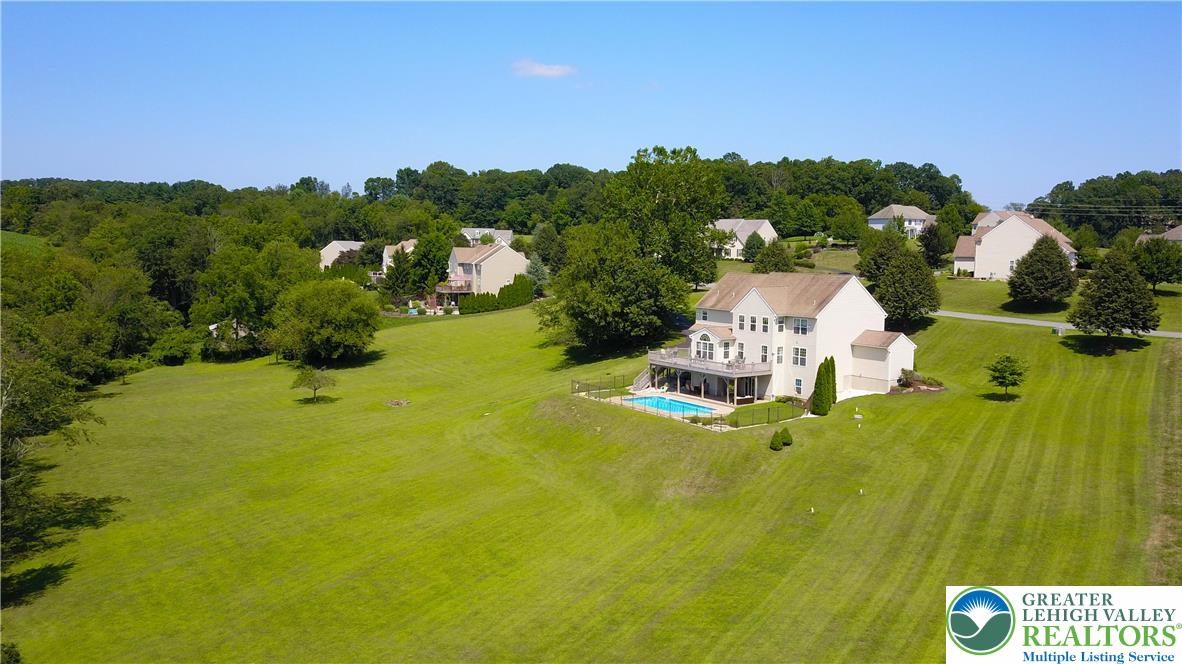 Weisenberg Twp, Pennsylvania 19530, United States, 5 Bedrooms Bedrooms, ,3 BathroomsBathrooms,Residential,Pending,188594