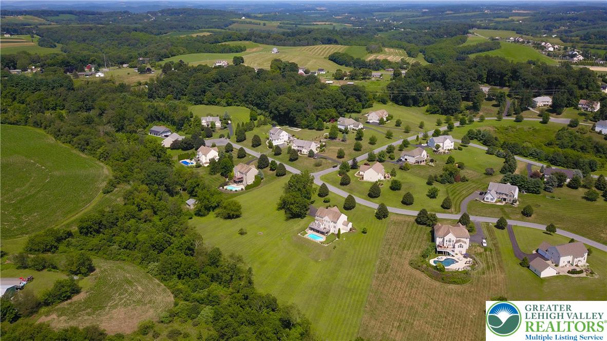 Weisenberg Twp, Pennsylvania 19530, United States, 5 Bedrooms Bedrooms, ,3 BathroomsBathrooms,Residential,Pending,188594