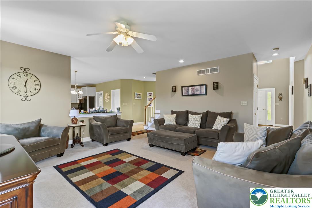 Weisenberg Twp, Pennsylvania 19530, United States, 5 Bedrooms Bedrooms, ,3 BathroomsBathrooms,Residential,Pending,188594