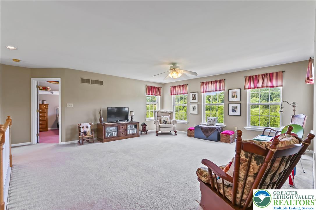 Weisenberg Twp, Pennsylvania 19530, United States, 5 Bedrooms Bedrooms, ,3 BathroomsBathrooms,Residential,Pending,188594