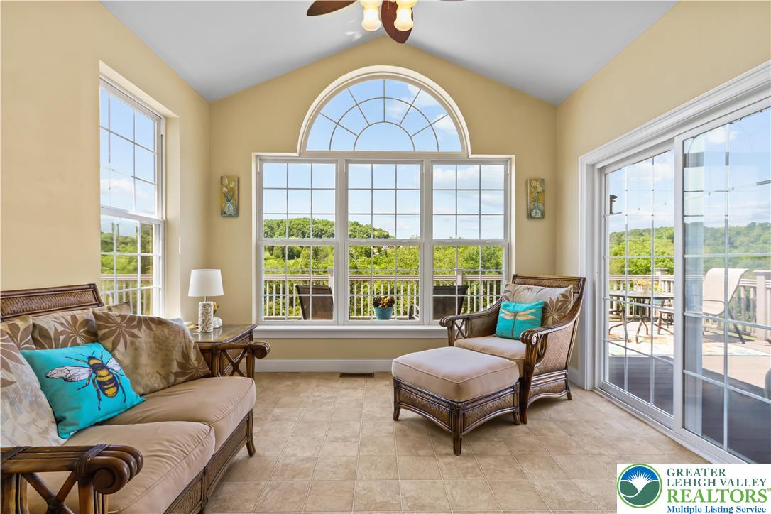 Weisenberg Twp, Pennsylvania 19530, United States, 5 Bedrooms Bedrooms, ,3 BathroomsBathrooms,Residential,Pending,188594