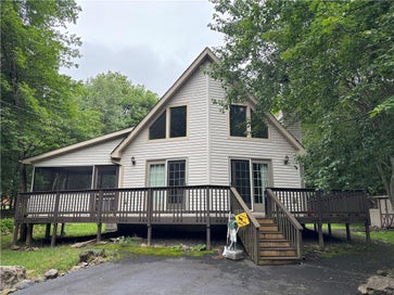 74 Chapman Circle Penn Forest Twp PA 18210