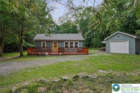 Homes For Sale - 105 Chariton Drive<br/> East Stroudsburg, PA 18301