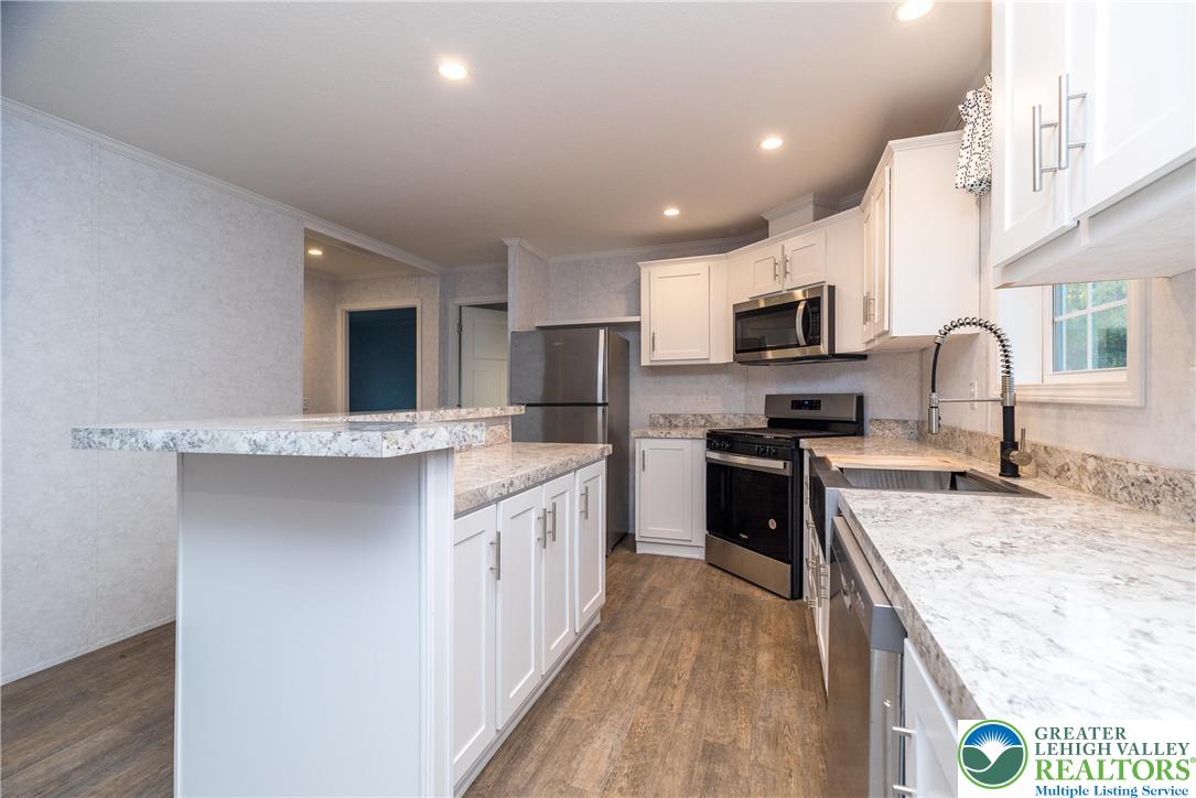 465 Royal Manor Road LOT 6