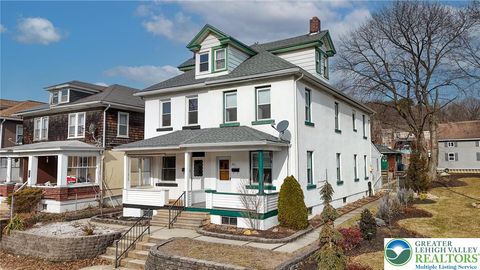 Photo of 671 Franklin Avenue, Palmerton Boro, PA 18071 (MLS # 772526)