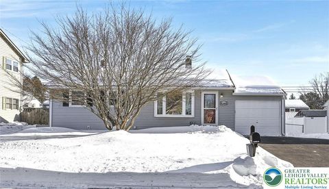 Photo of 4340 Winfield Terrace, Easton, PA 18045 (MLS # 771578)