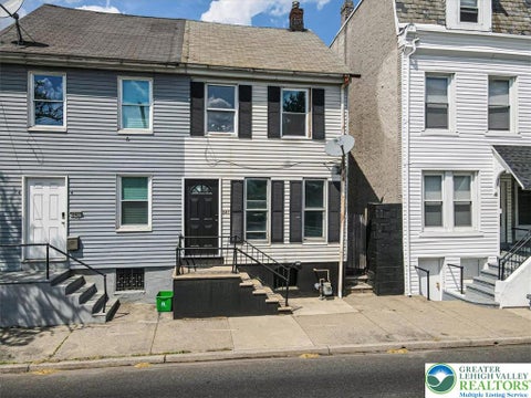 Photo of 841 Jackson Street, Allentown, PA 18102 (MLS # 782583)