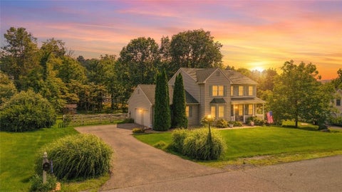 Photo for 4006 Crest View Drive