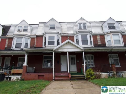 Photo of 1122 Fullerton Avenue, Allentown, PA 18102 (MLS # 771909)