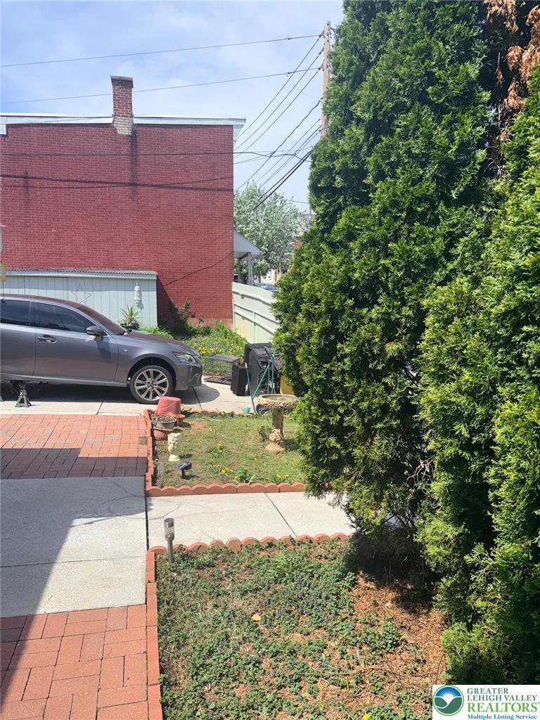 704 Pawnee Street