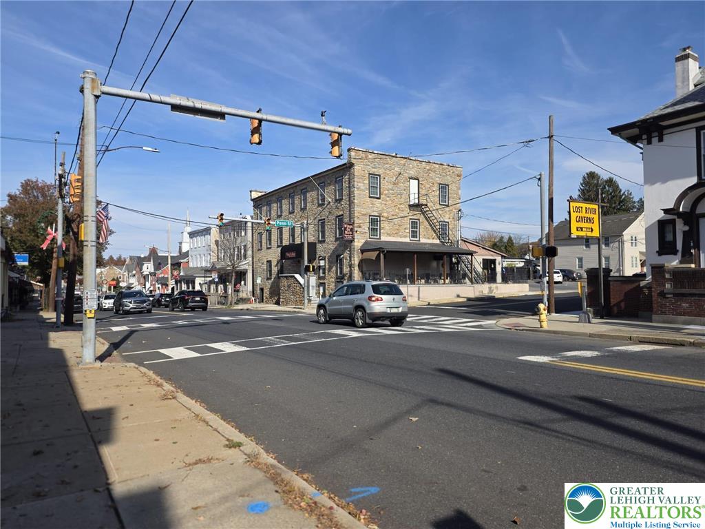 605 Main Street