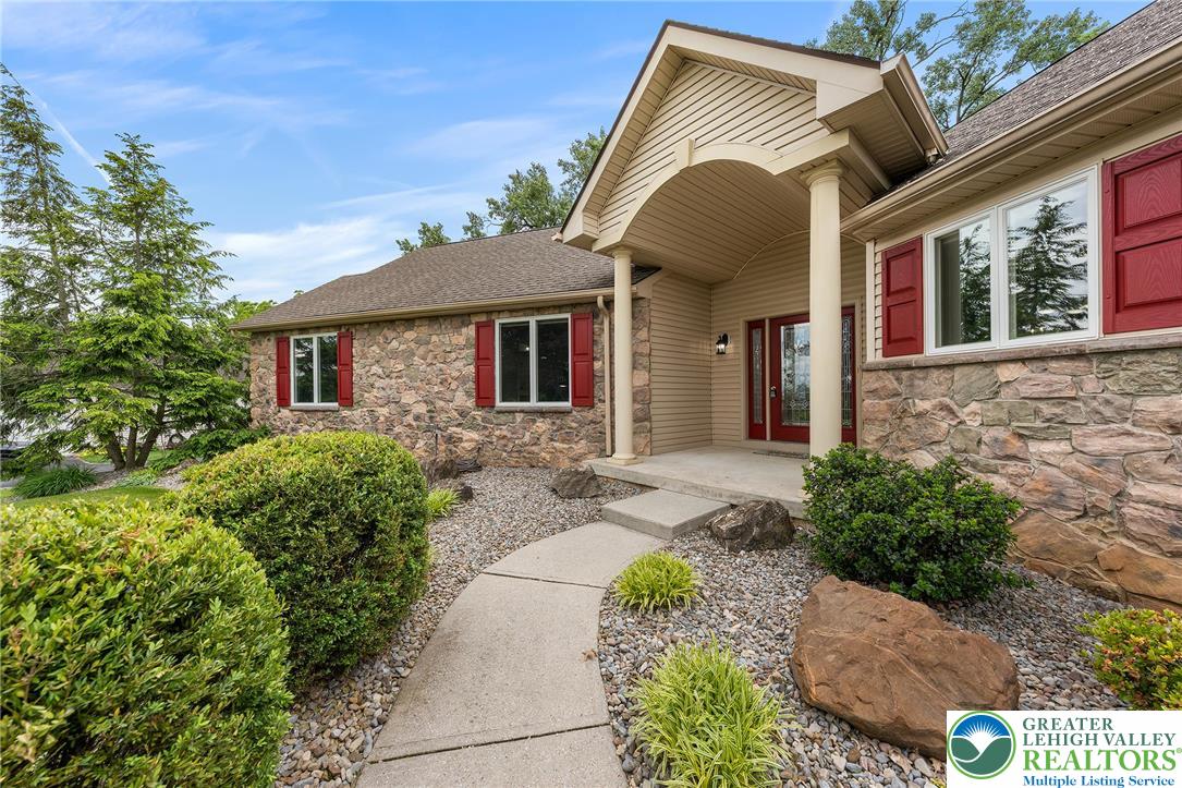 1223 Morning Star Drive