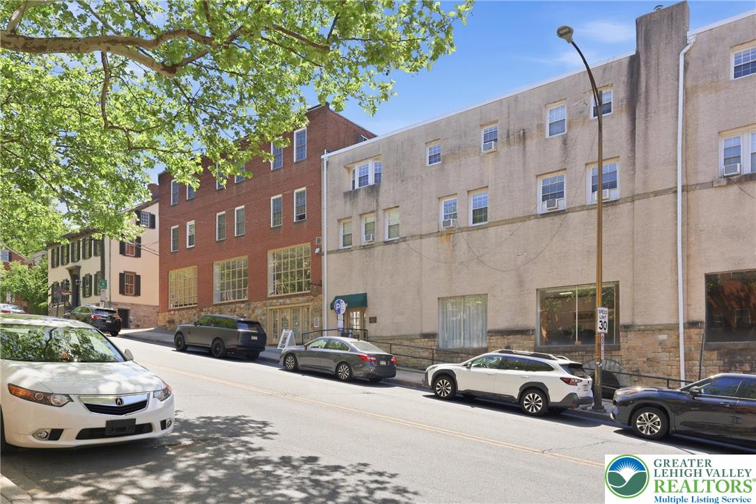 79 W Market Street Apartment G