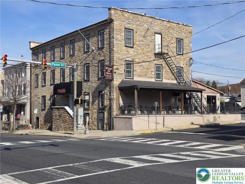 Homes For Sale - 605 Main Street<br/> Hellertown Boro, PA 18055