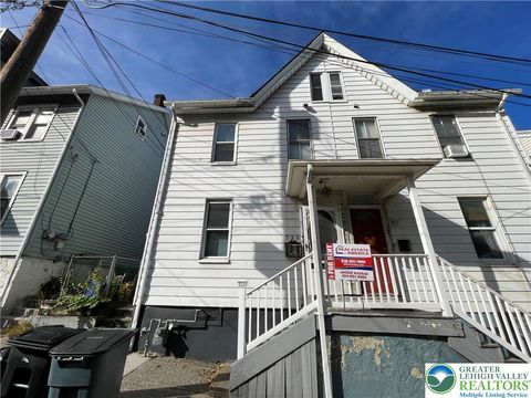 Photo of 735 2nd Avenue, Bethlehem, PA 18018 (MLS # 766836) Photo of 735 2nd Avenue, Bethlehem, PA 18018 (MLS # 766836)