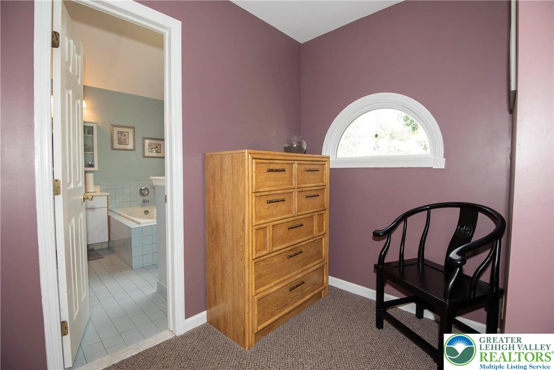 Upper Macungie Twp, Pennsylvania 18031, United States, 2 Bedrooms Bedrooms, ,3 BathroomsBathrooms,Residential,Pending,205439