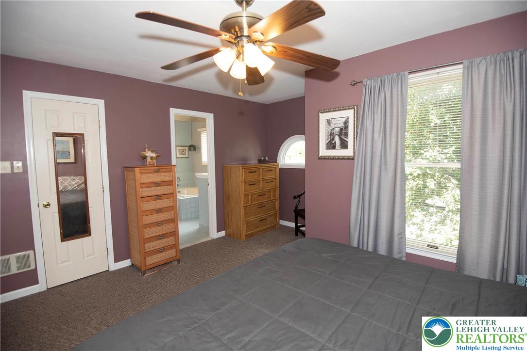 Upper Macungie Twp, Pennsylvania 18031, United States, 2 Bedrooms Bedrooms, ,3 BathroomsBathrooms,Residential,Pending,205439