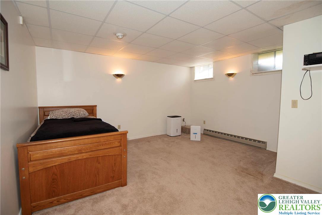 Upper Macungie Twp, Pennsylvania 18031, United States, 2 Bedrooms Bedrooms, ,3 BathroomsBathrooms,Residential,Pending,205439