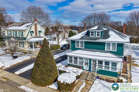 Photo of 141 S Liberty Street, Nazareth Boro, PA 18064 (MLS # 772319)