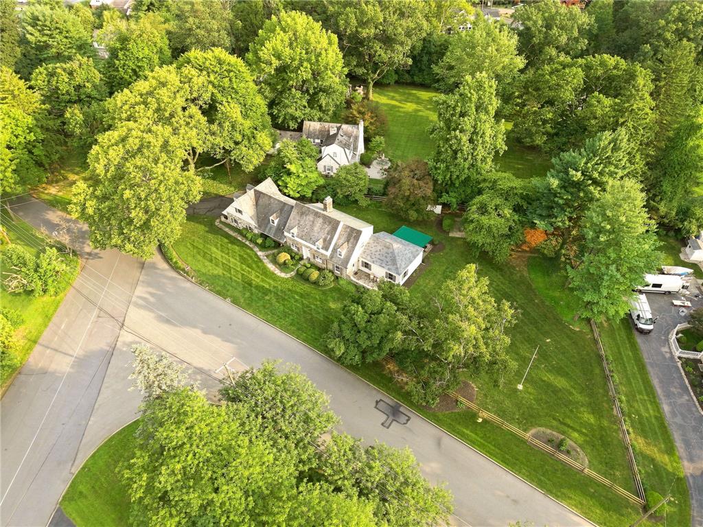 7 Moreland Avenue