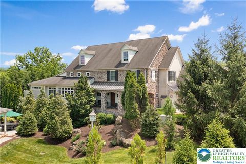 Photo of 2055 Forge Run, Bethlehem, PA 18015 (MLS # 772206)