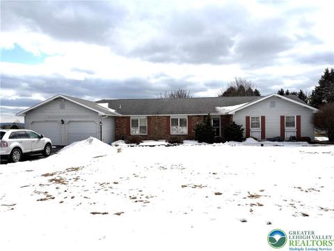 Homes For Sale - 3116 Rick Road<br/> Schnecksville, PA 18078