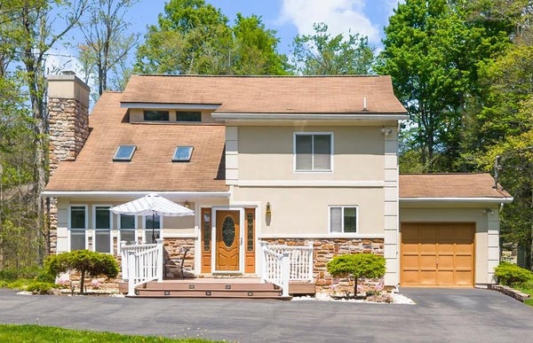 111 SIR LYONNESSE CT, POCONO LAKE, PA 18347 - Image bbdc493faa4c841b3f4733a3b692eed4/384197901