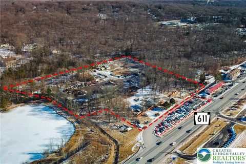 Photo of 3111 Wiscasset Drive, Pocono Twp, PA 18370 (MLS # 762652) Photo of 3111 Wiscasset Drive, Pocono Twp, PA 18370 (MLS # 762652)