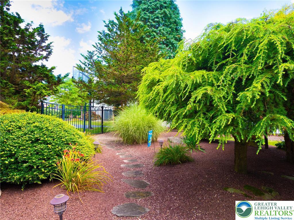 Coopersburg Boro, Pennsylvania 18036, United States, 4 Bedrooms Bedrooms, ,3 BathroomsBathrooms,Residential,Pending,183907