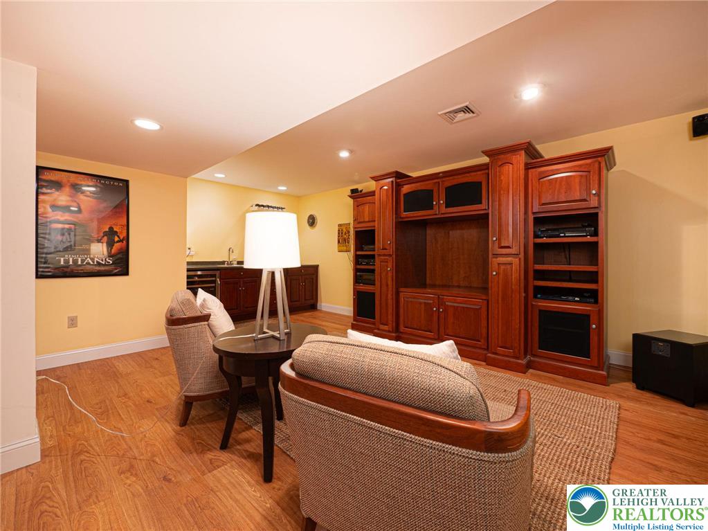 Coopersburg Boro, Pennsylvania 18036, United States, 4 Bedrooms Bedrooms, ,3 BathroomsBathrooms,Residential,Pending,183907