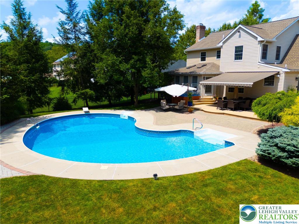 Coopersburg Boro, Pennsylvania 18036, United States, 4 Bedrooms Bedrooms, ,3 BathroomsBathrooms,Residential,Pending,183907