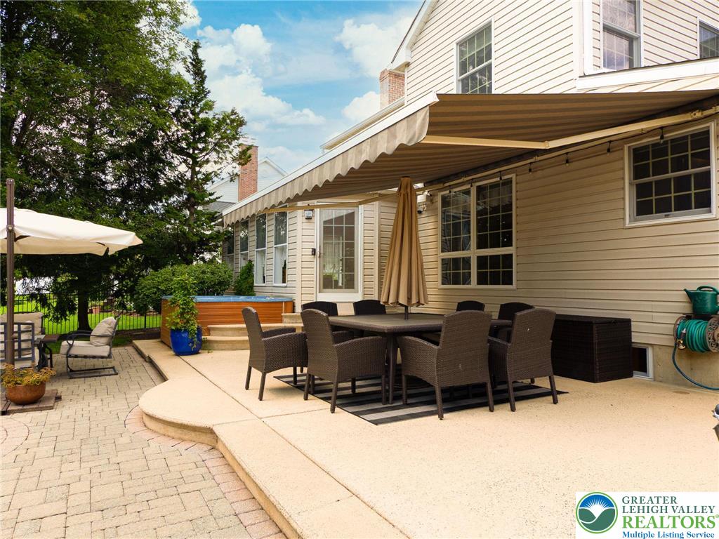 Coopersburg Boro, Pennsylvania 18036, United States, 4 Bedrooms Bedrooms, ,3 BathroomsBathrooms,Residential,Pending,183907