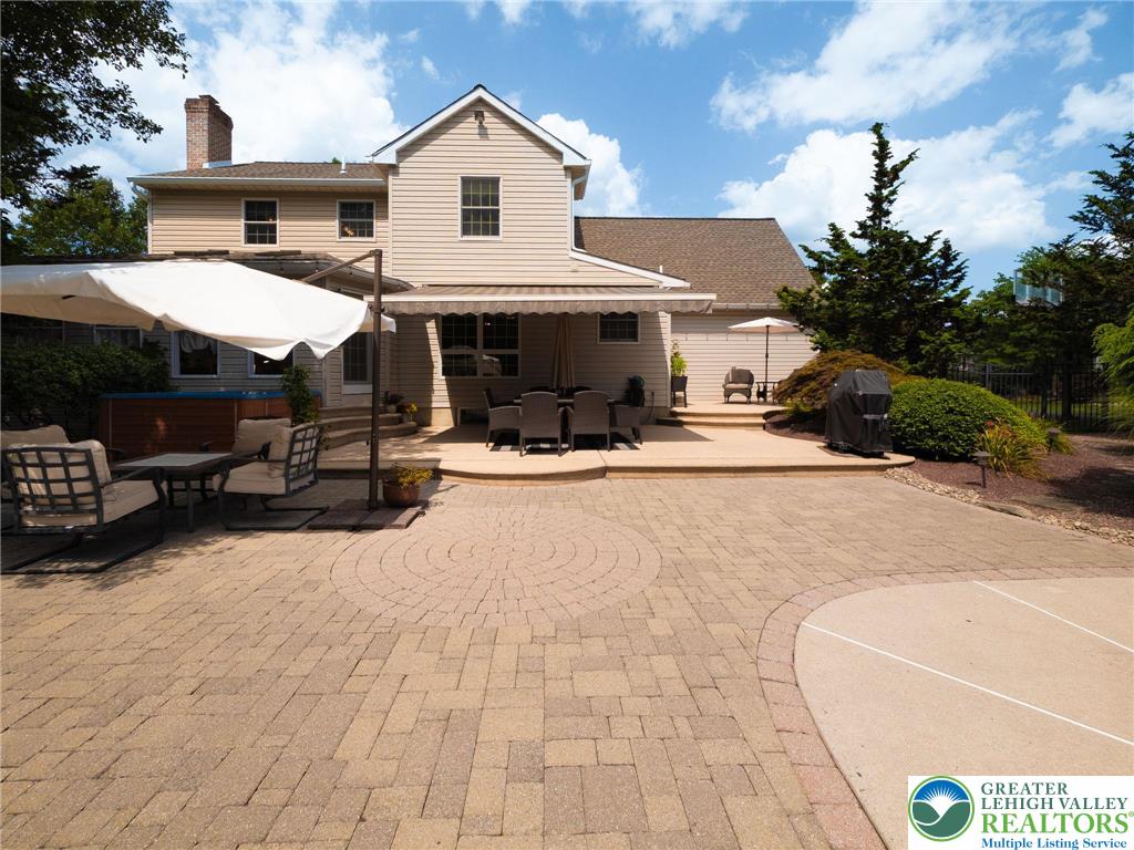 Coopersburg Boro, Pennsylvania 18036, United States, 4 Bedrooms Bedrooms, ,3 BathroomsBathrooms,Residential,Pending,183907