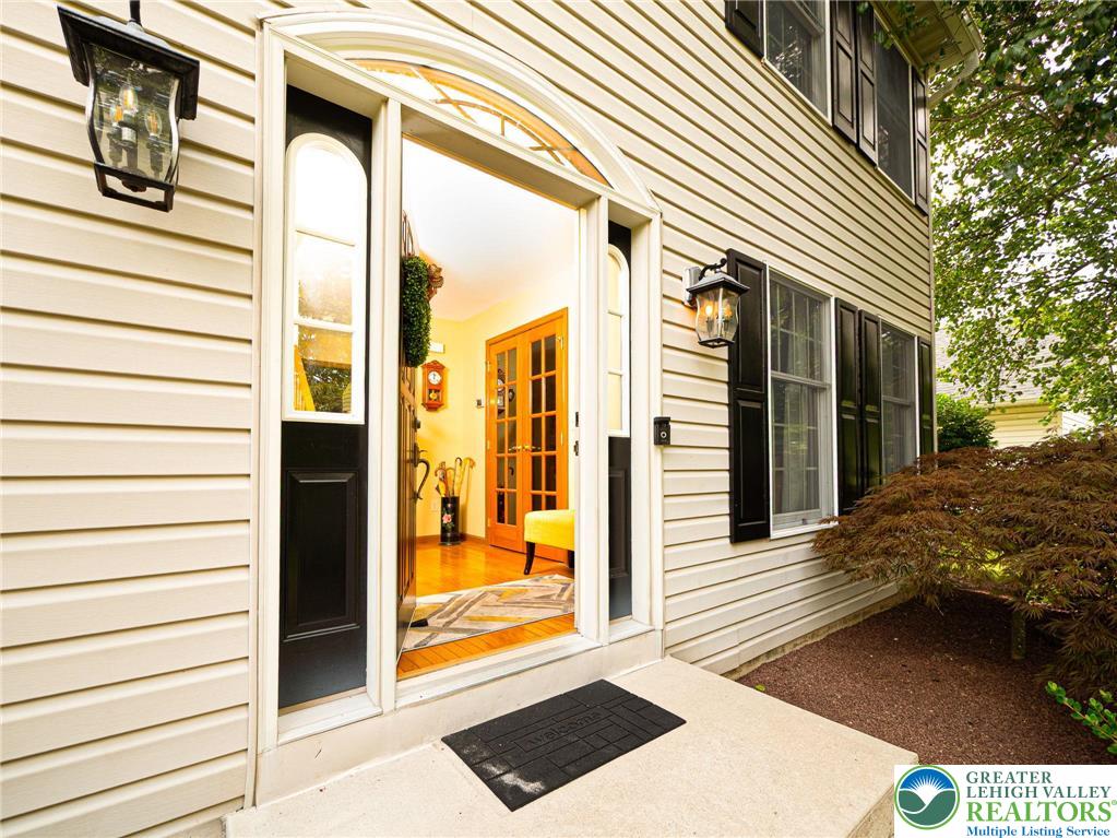 Coopersburg Boro, Pennsylvania 18036, United States, 4 Bedrooms Bedrooms, ,3 BathroomsBathrooms,Residential,Pending,183907