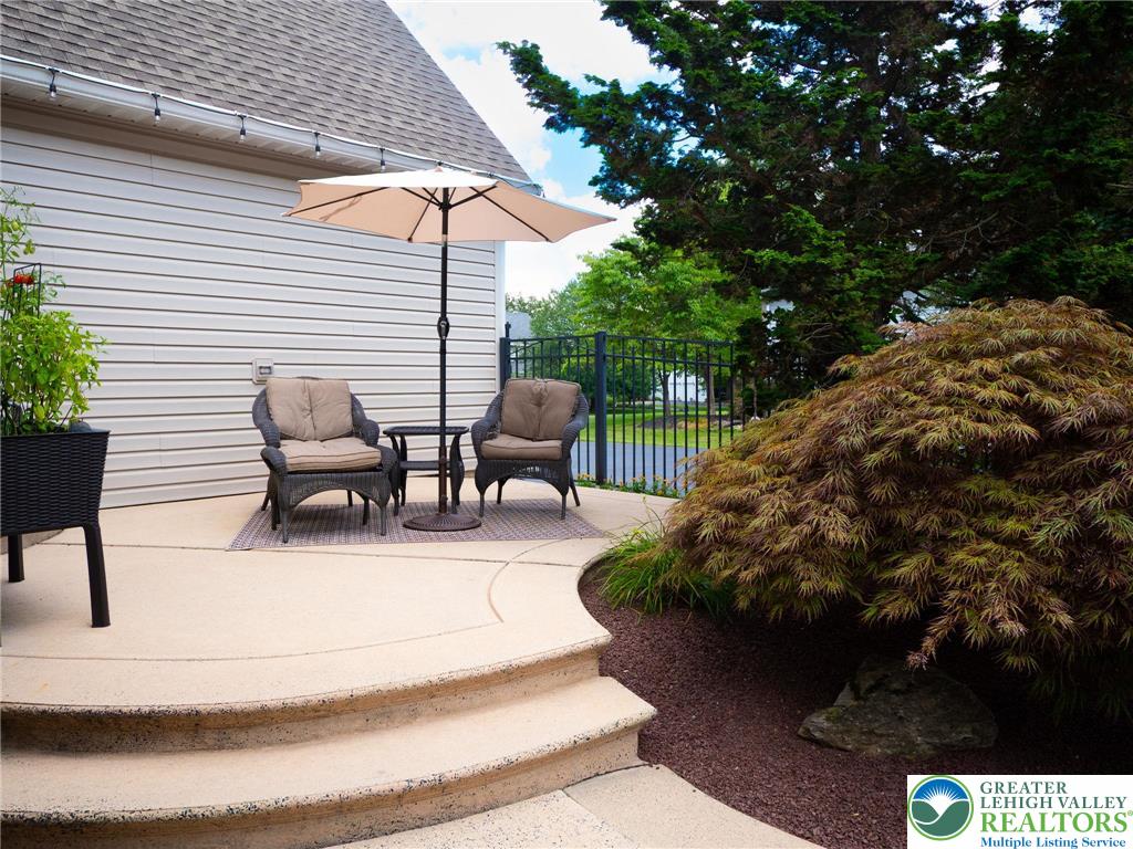 Coopersburg Boro, Pennsylvania 18036, United States, 4 Bedrooms Bedrooms, ,3 BathroomsBathrooms,Residential,Pending,183907