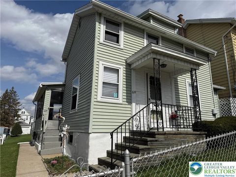 Photo of 619 Hickory Street, Scranton City, PA 18505 (MLS # 774474)
