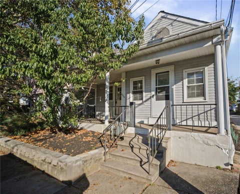 Photo for 555 E Garrison Street