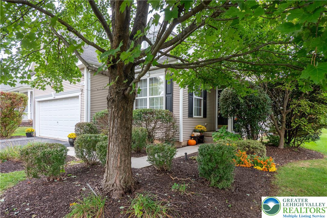 Macungie Boro, Pennsylvania 18062, United States, 2 Bedrooms Bedrooms, ,2 BathroomsBathrooms,Residential,Pending,228553