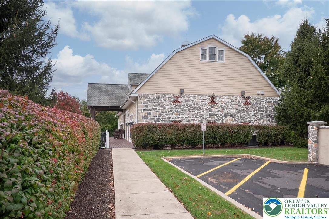 Macungie Boro, Pennsylvania 18062, United States, 2 Bedrooms Bedrooms, ,2 BathroomsBathrooms,Residential,Pending,228553