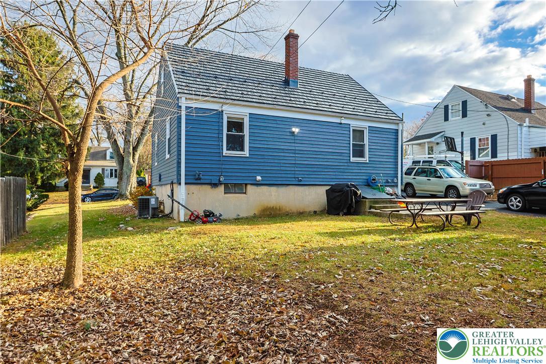 Allentown City, Pennsylvania 18103, United States, 4 Bedrooms Bedrooms, ,2 BathroomsBathrooms,Residential,Pending,254862