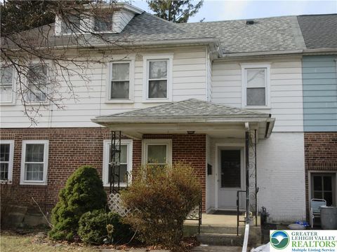 Photo of 754 E Washington Avenue, Bethlehem, PA 18017 (MLS # 771997)