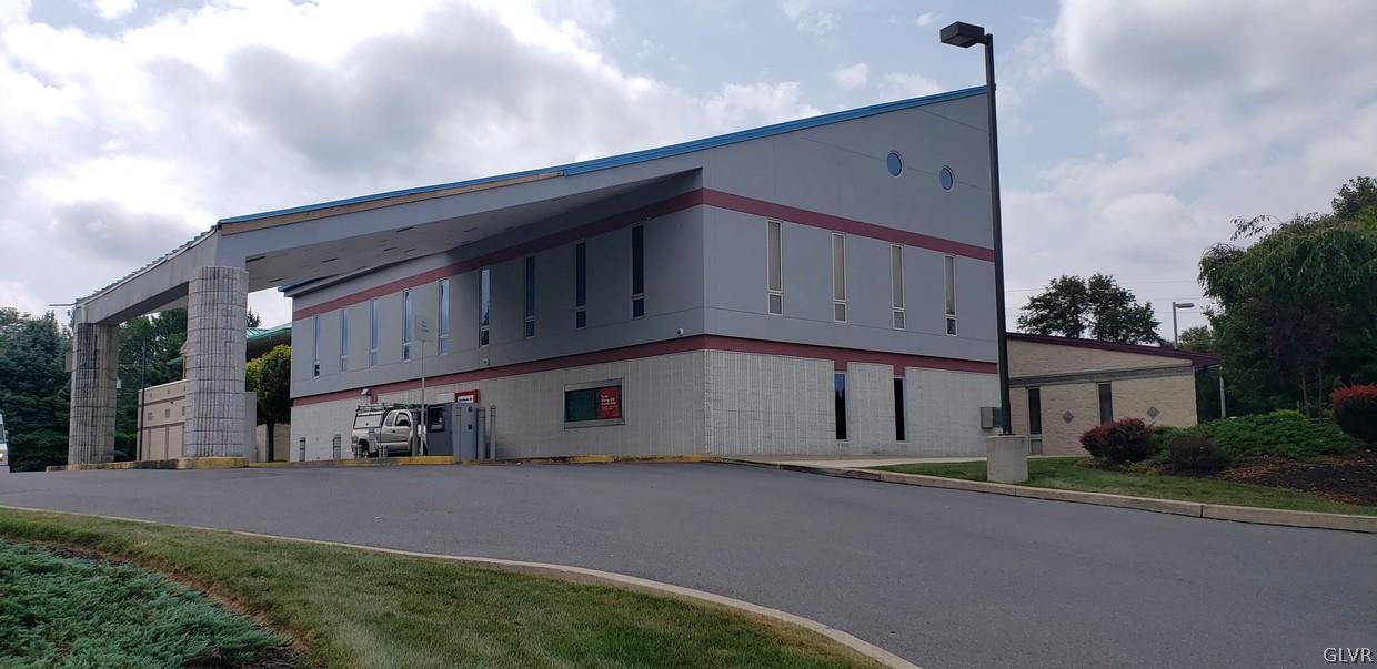 1108 Van Buren Road 201