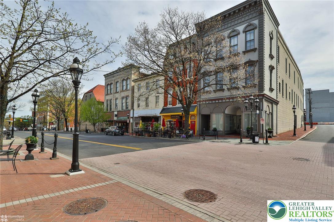 535 Main Street 16