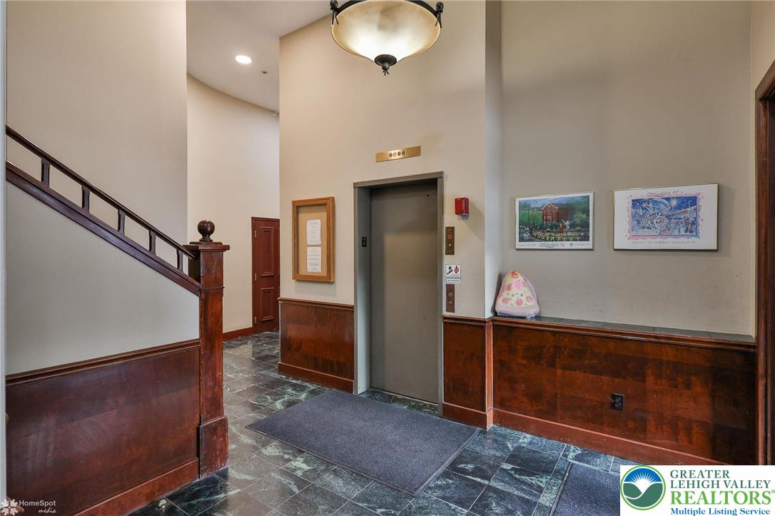 535 Main Street 16