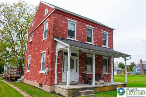 Photo of 3914 Mauch Chunk Road, Whitehall, PA 18037 (MLS # 765576) Photo of 3914 Mauch Chunk Road, Whitehall, PA 18037 (MLS # 765576)