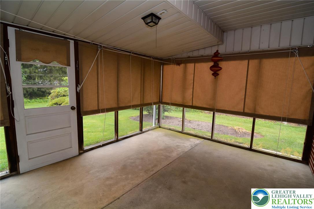 Emmaus Boro, Pennsylvania 18049, United States, 4 Bedrooms Bedrooms, ,2 BathroomsBathrooms,Residential,Pending,162538